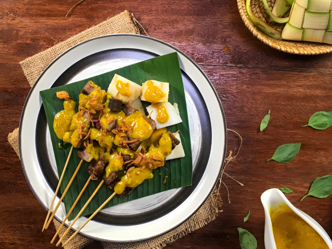 Sate Padang..Palanta Minang: Rasa yang Menggigit Jiwa di Jantung Cilacap